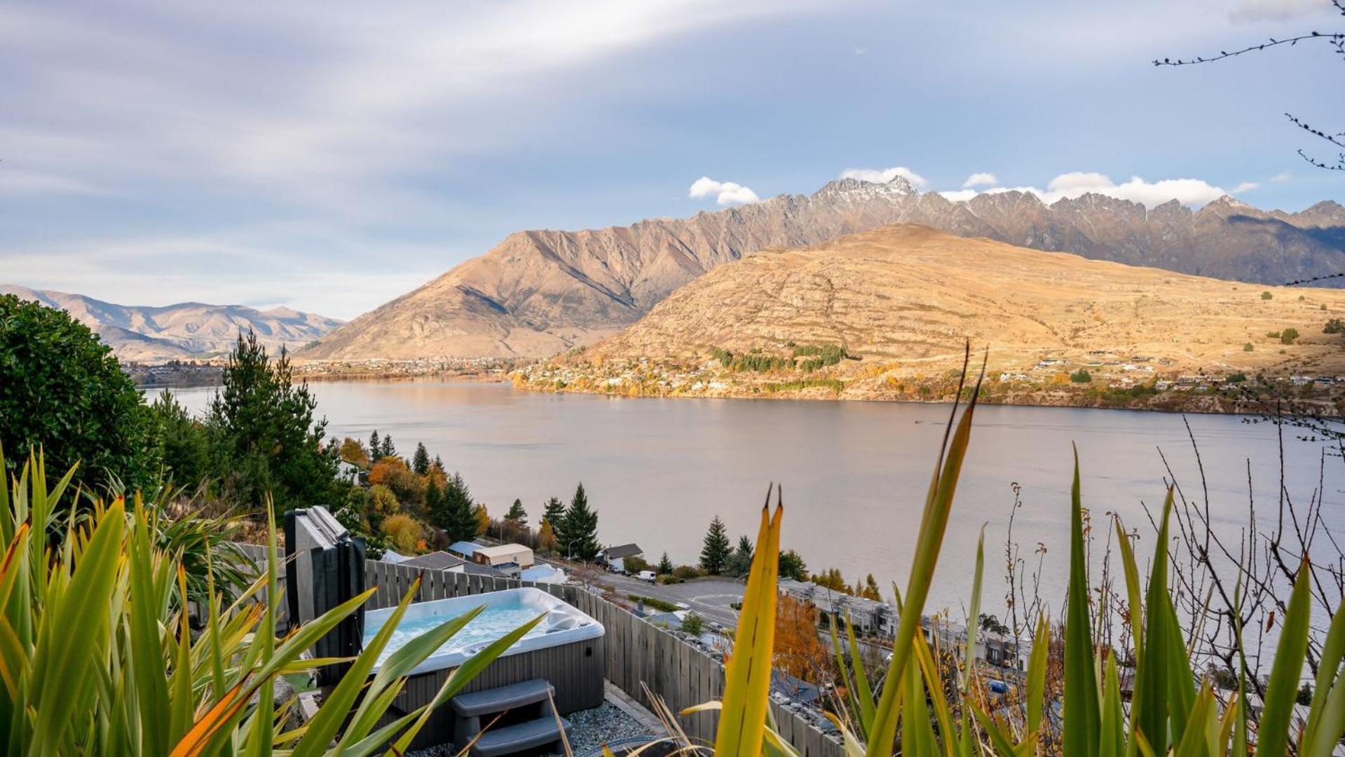 Tahuna Vista-Fire Place-Hot Tub -Free Parking -Bbq Queenstown Exterior foto