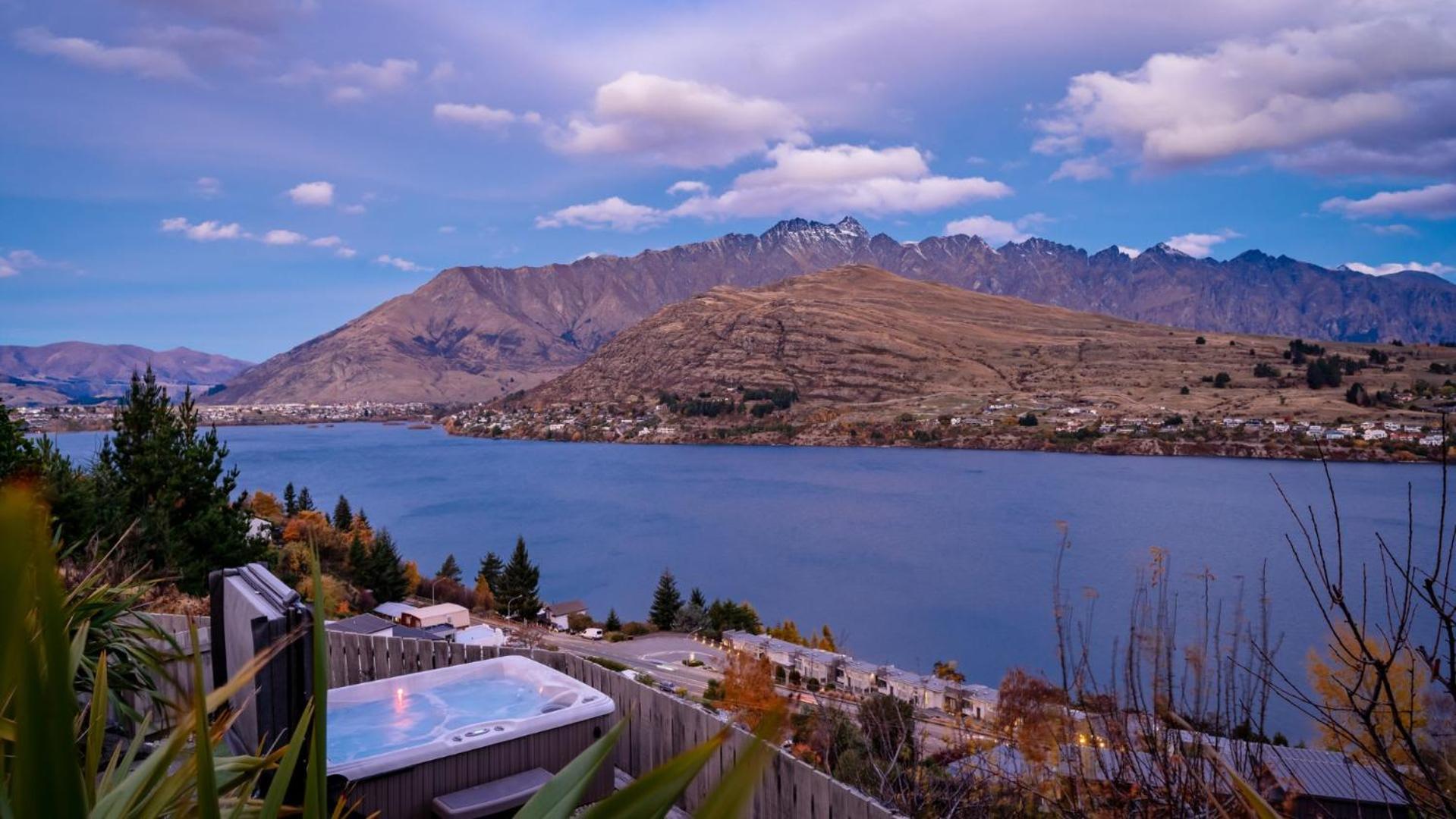 Tahuna Vista-Fire Place-Hot Tub -Free Parking -Bbq Queenstown Exterior foto